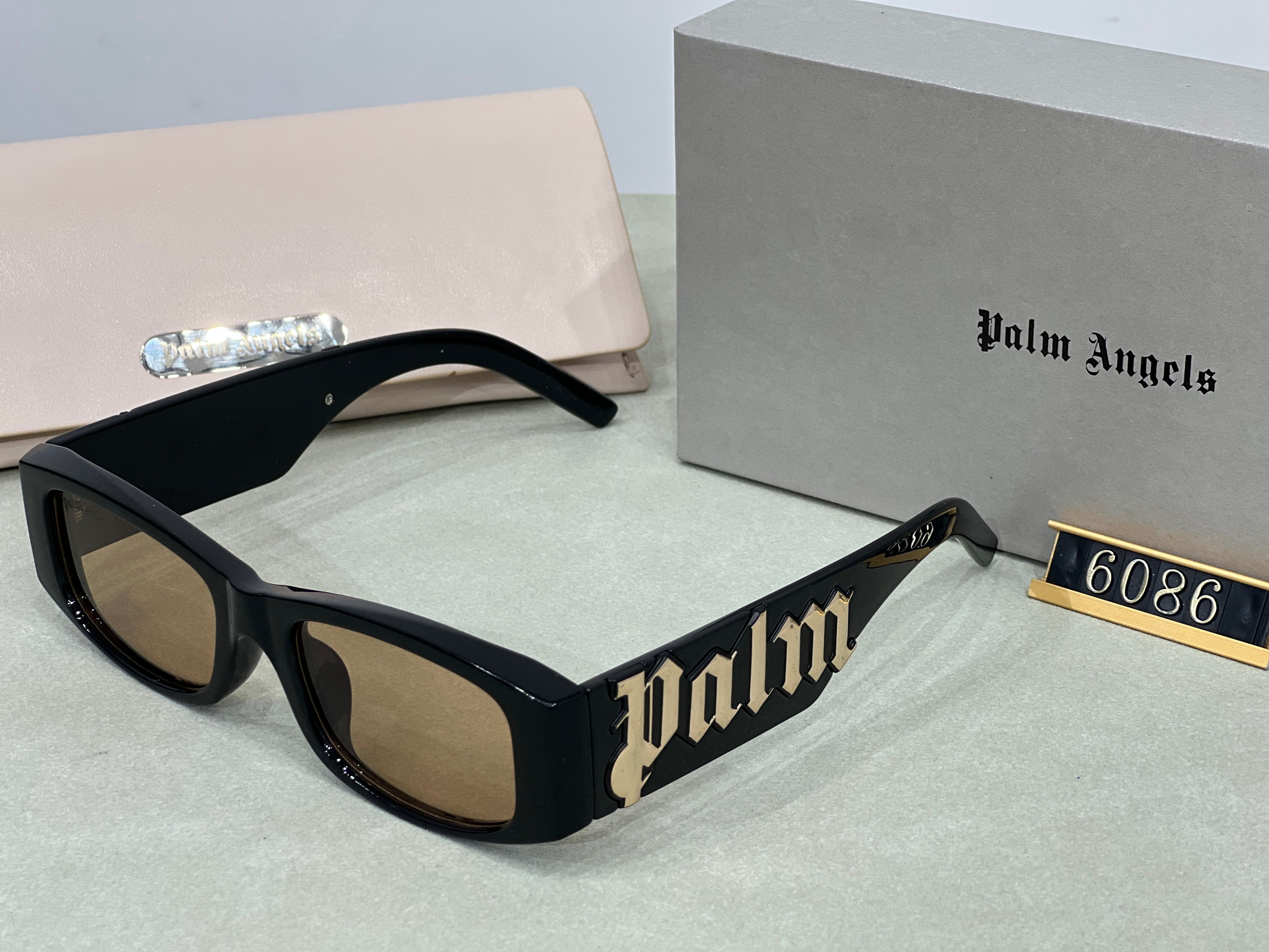 Palm style sunglasses