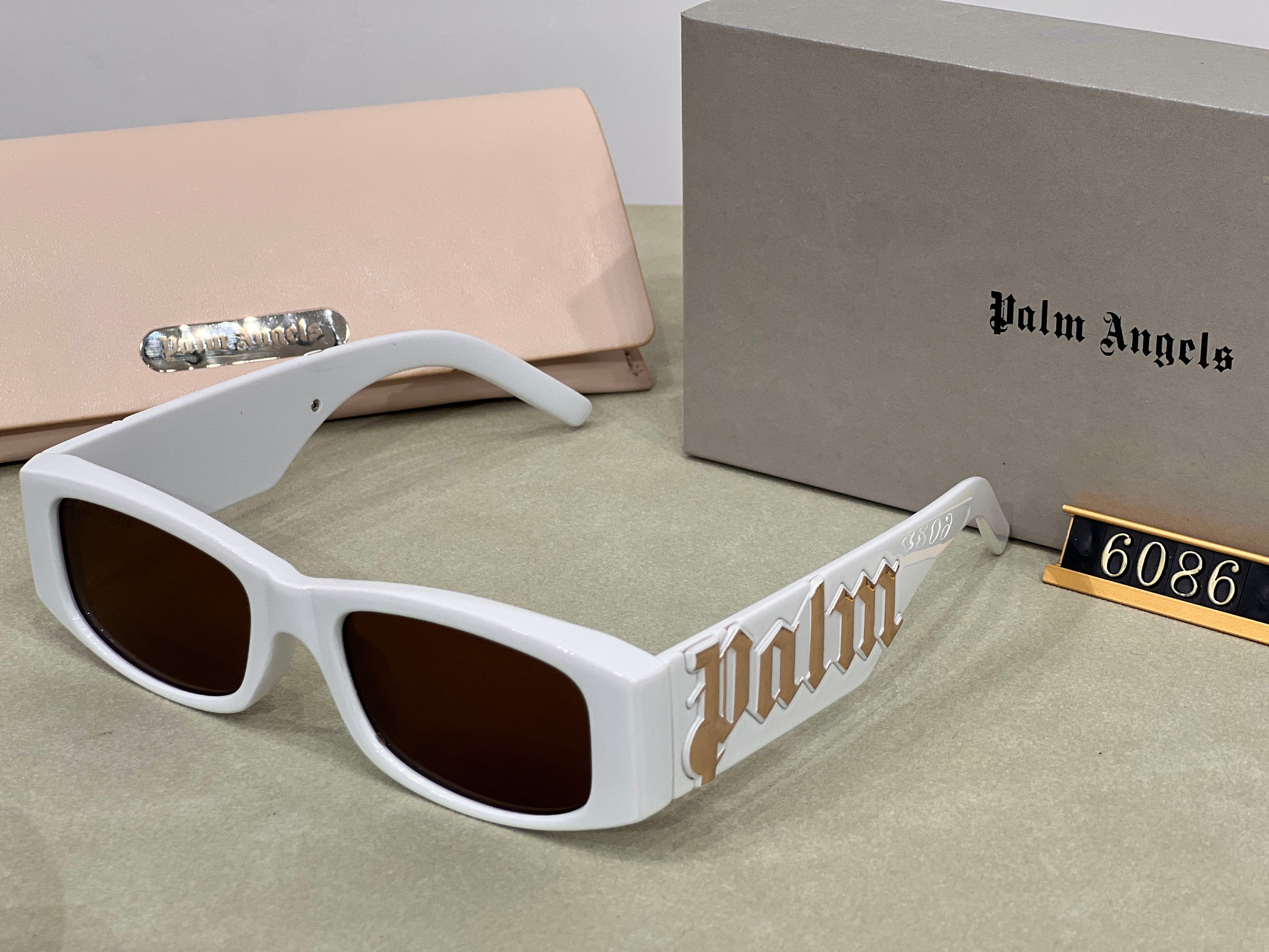 Palm style sunglasses