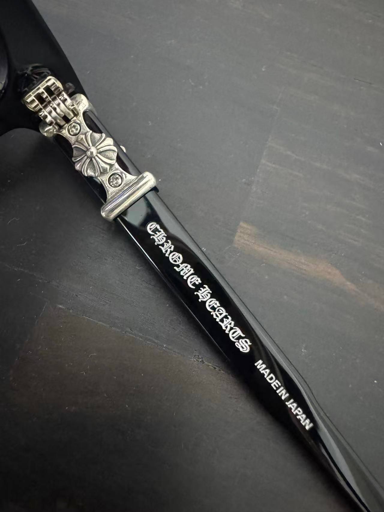 Chrome Hearts Black/Silver Coxucker Style