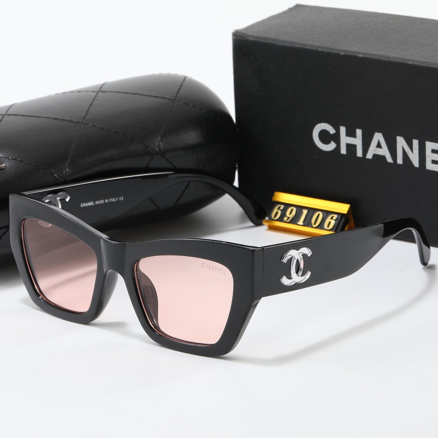 Chanel CC Black style pink tint sun glasses