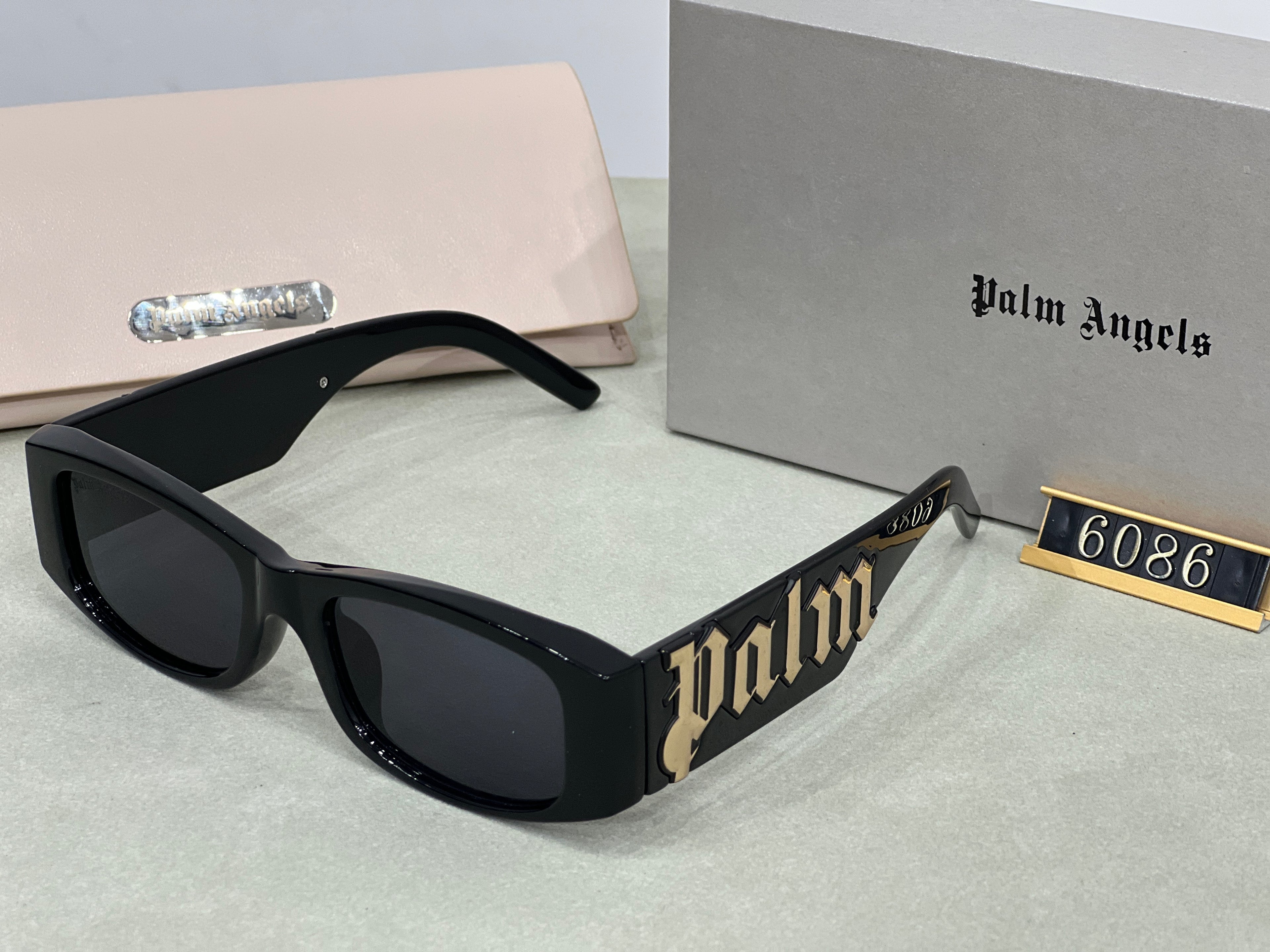 Palm style sunglasses